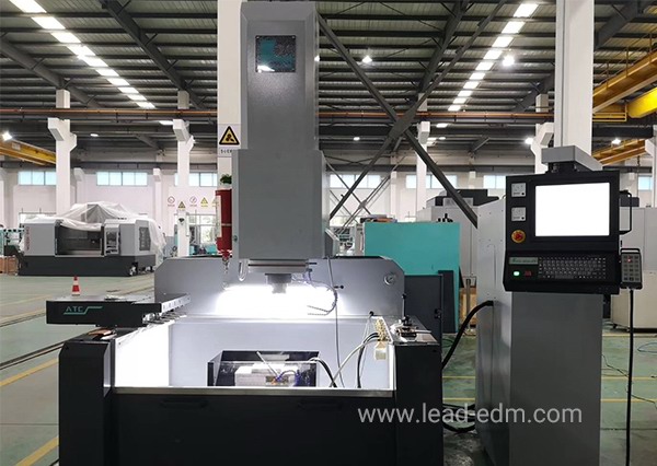 Ⱥ����(sh��)�ػ𻨙C(j��)CNC640