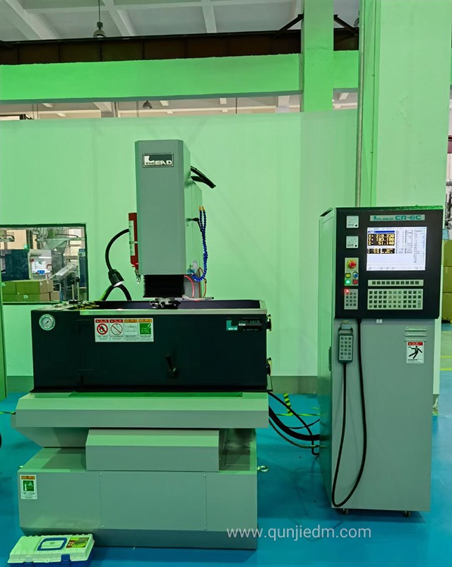 Ⱥ���u䓻𻨙C(j��)CNC341S