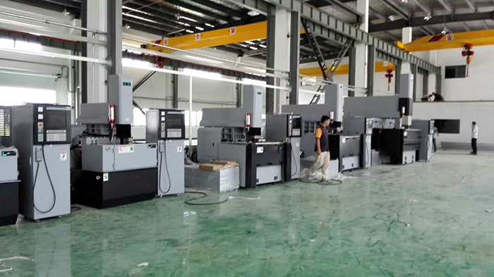 Ⱥ��ţ�^ʽCNC늻𻨙C(j��)�����b�{(di��o)ԇ4